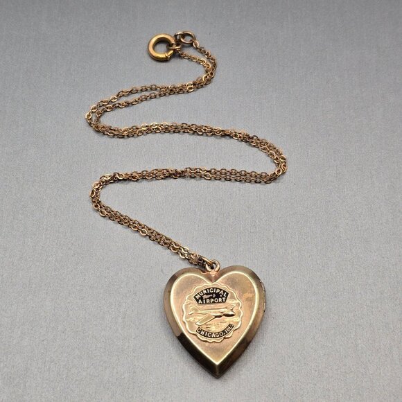 Vintage 1940s Chicago Municipal Airport Heart Locket Necklace Sweetheart Jewelry - Picture 9 of 9